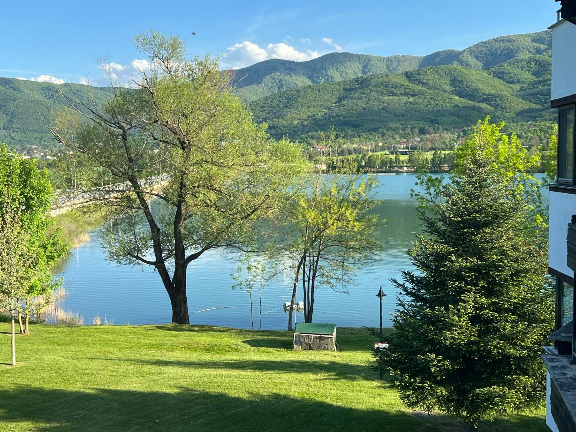 Pravets Lake Panorama Apartments מראה חיצוני תמונה